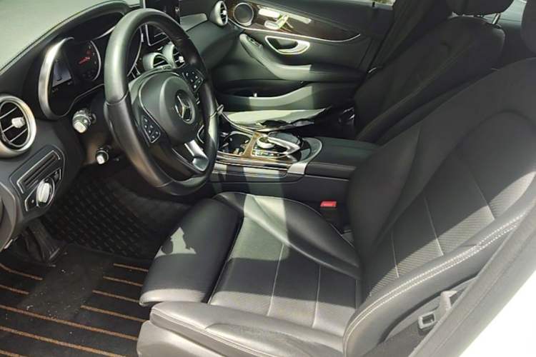 Used Mercedes-Benz GLC 2019 GLC 260 L 4MATIC Dynamic Model Left Front Seat