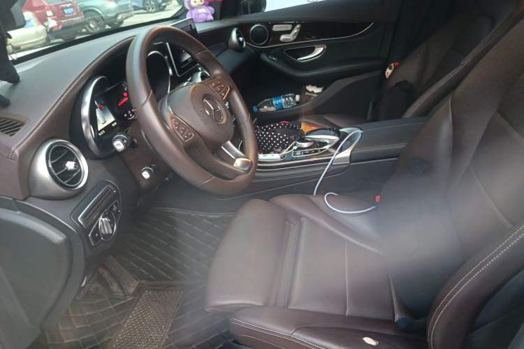 Used Mercedes-Benz GLC 2019 GLC 260 L 4MATIC Dynamic Model Left Front Seat