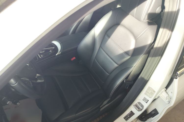 Used Mercedes-Benz GLC 2019 GLC 260 L 4MATIC Luxury Model Left Front Seat