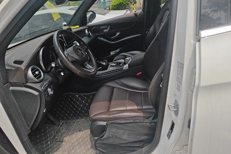 Used Mercedes-Benz GLC 2019 GLC 300 L 4MATIC Dynamic Model Left Front Seat