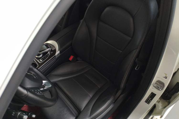 Used Mercedes-Benz GLC 2019 GLC 260 L 4MATIC Dynamic Model Left Front Seat