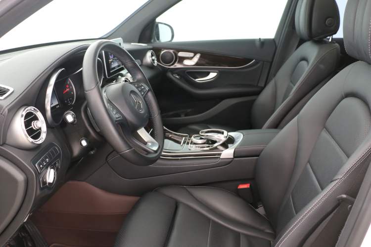 Used Mercedes-Benz GLC 2019 GLC 260 4MATIC Luxury Model Left Front Seat