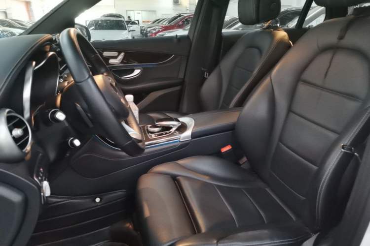 Used Mercedes-Benz GLC 2019 GLC 260 L 4MATIC Luxury Model Left Front Seat