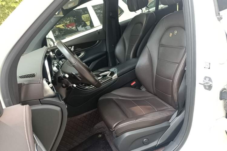 Used Mercedes-Benz GLC 2019 Facelift GLC 260 L 4MATIC Luxury Model Left Front Seat