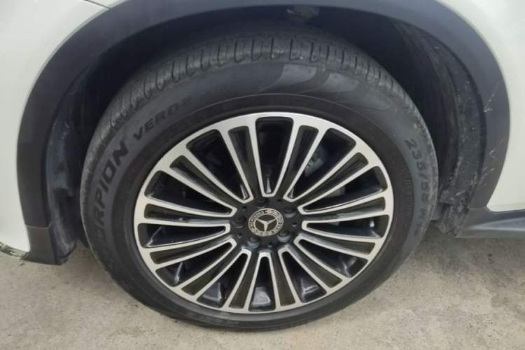 Used Mercedes-Benz GLC 2019 GLC 260 L 4MATIC Dynamic Model Left Front Wheel Hub