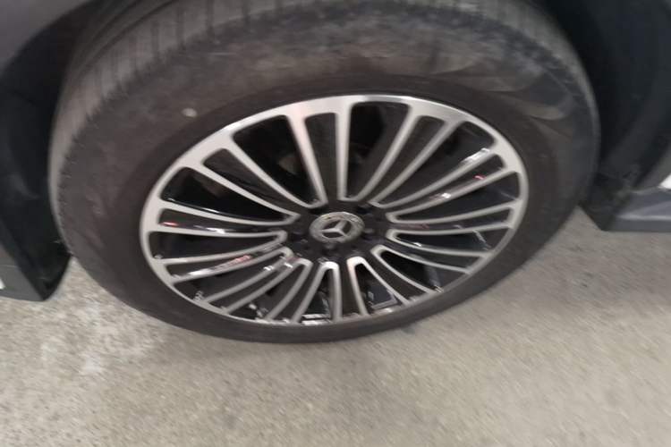 Used Mercedes-Benz GLC 2019 GLC 260 L 4MATIC Dynamic Model Left Front Wheel Hub