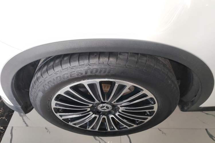 Used Mercedes-Benz GLC 2019 GLC 200 4MATIC Left Front Wheel Hub