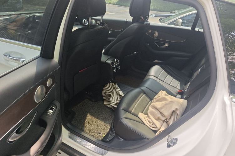 Used Mercedes-Benz GLC 2019 GLC 300 L 4MATIC Dynamic Model Left Rear Seat
