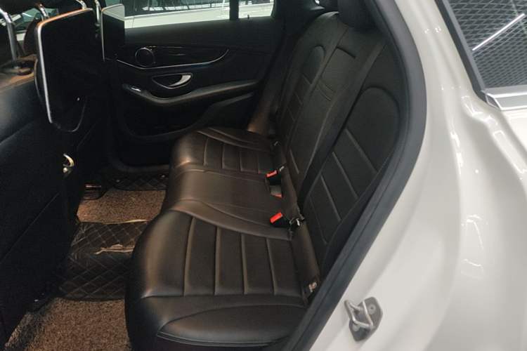 Used Mercedes-Benz GLC 2019 GLC 260 L 4MATIC Dynamic Model Left Rear Seat