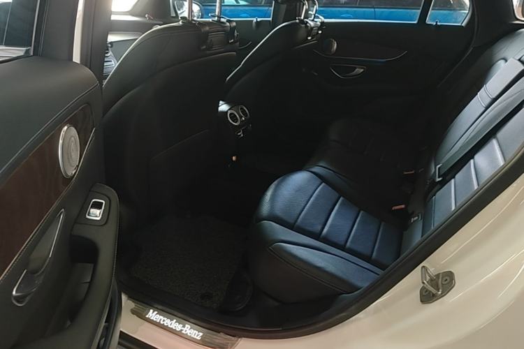 Used Mercedes-Benz GLC 2019 GLC 300 L 4MATIC Dynamic Model Left Rear Seat