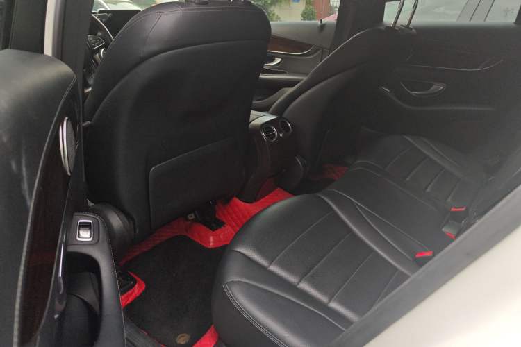 Used Mercedes-Benz GLC 2019 GLC 260 4MATIC Luxury Model Left Rear Seat