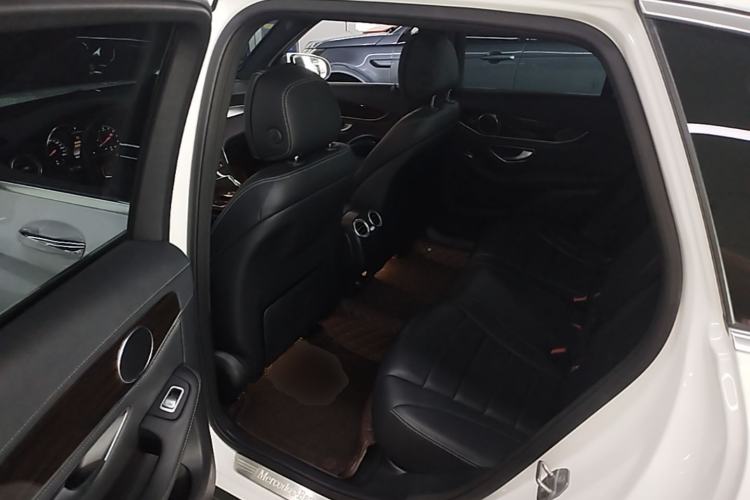 Used Mercedes-Benz GLC 2019 GLC 260 L 4MATIC Dynamic Model Left Rear Seat