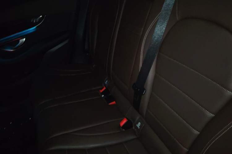Used Mercedes-Benz GLC 2019 GLC 260 L 4MATIC Dynamic Model Left Rear Seat