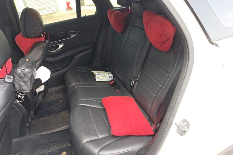 Used Mercedes-Benz GLC 2019 GLC 260 L 4MATIC Dynamic Model Left Rear Seat