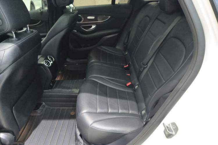 Used Mercedes-Benz GLC 2019 GLC 260 L 4MATIC Dynamic Model Left Rear Seat