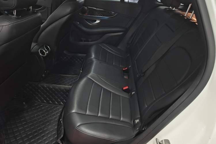 Used Mercedes-Benz GLC 2019 GLC 260 L 4MATIC Dynamic Model Left Rear Seat