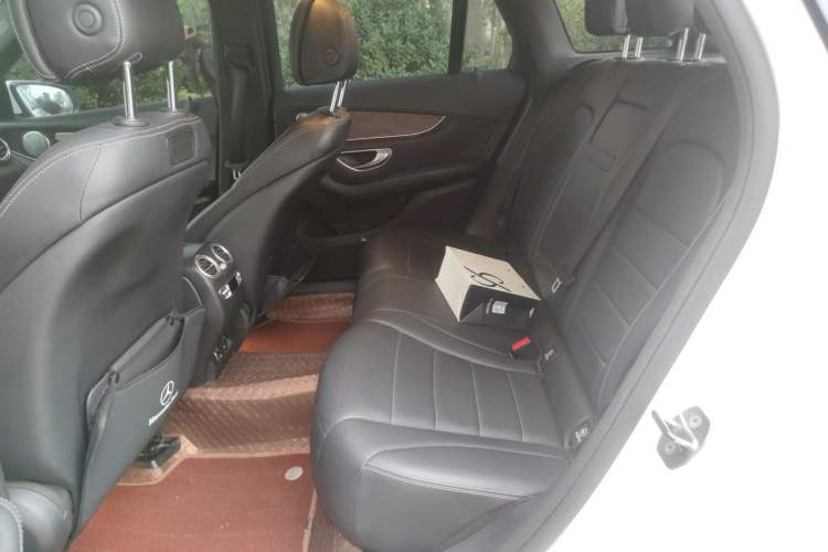 Used Mercedes-Benz GLC 2019 GLC 300 L 4MATIC Dynamic Model Left Rear Seat