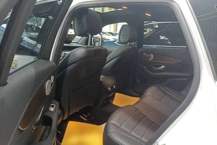 Used Mercedes-Benz GLC 2019 Refreshed GLC 300 L 4MATIC Dynamic Edition Left Rear Seat