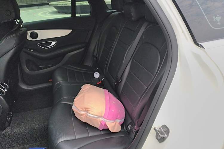 Used Mercedes-Benz GLC 2019 GLC 200 L 4MATIC Left Rear Seat