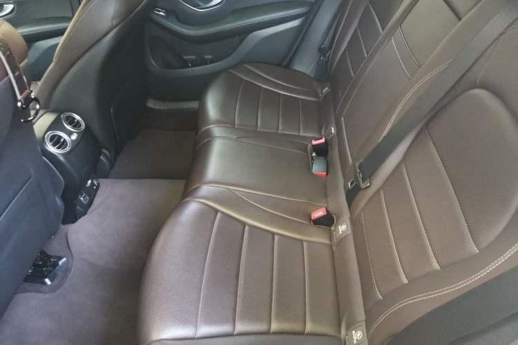Used Mercedes-Benz GLC 2019 GLC 260 L 4MATIC Dynamic Model Left Rear Seat