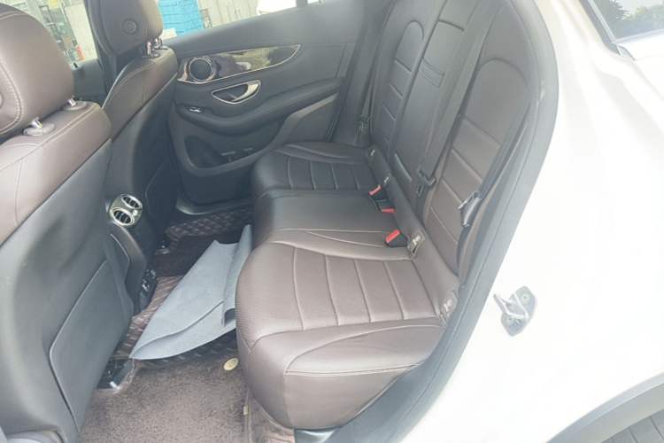 Used Mercedes-Benz GLC 2019 GLC 260 L 4MATIC Dynamic Model Left Rear Seat