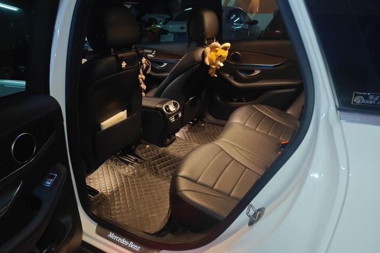 Used Mercedes-Benz GLC 2019 GLC 300 L 4MATIC Dynamic Model Left Rear Seat