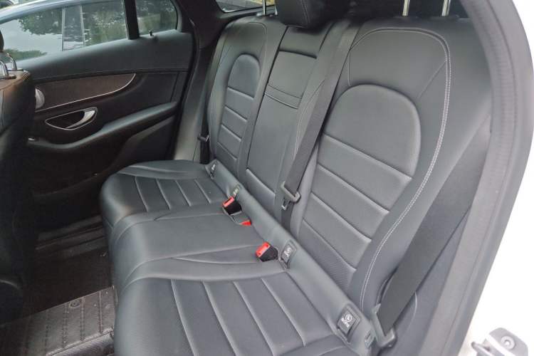 Used Mercedes-Benz GLC 2019 GLC 300 L 4MATIC Dynamic Model Left Rear Seat