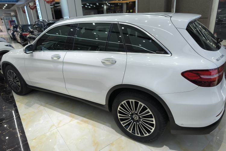 Used Mercedes-Benz GLC 2019 GLC 260 L 4MATIC Dynamic Model Left Side