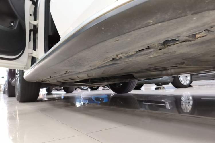 Used Mercedes-Benz GLC 2019 GLC 200 L 4MATIC Left Side Sill