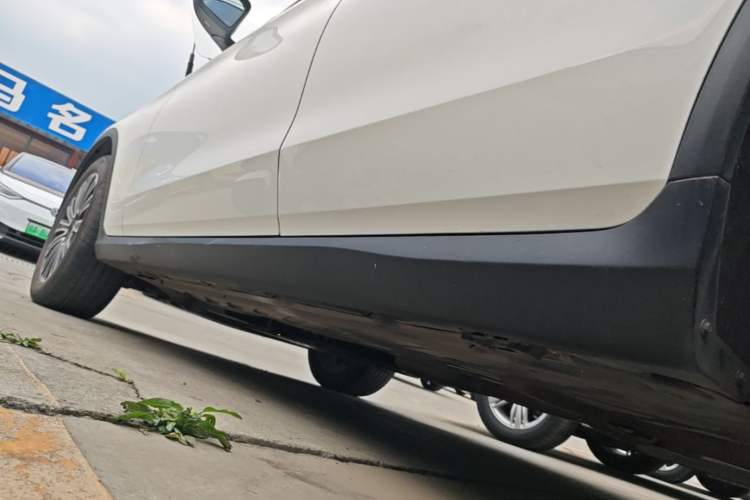 Used Mercedes-Benz GLC 2019 GLC 200 L 4MATIC Left Side Sill