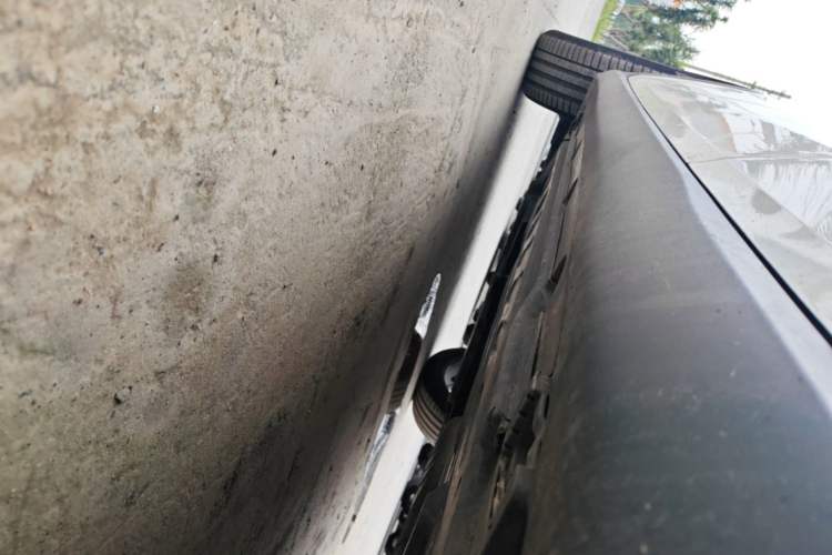 Used Mercedes-Benz GLC 2019 GLC 260 L 4MATIC Dynamic Model Left Side Sill