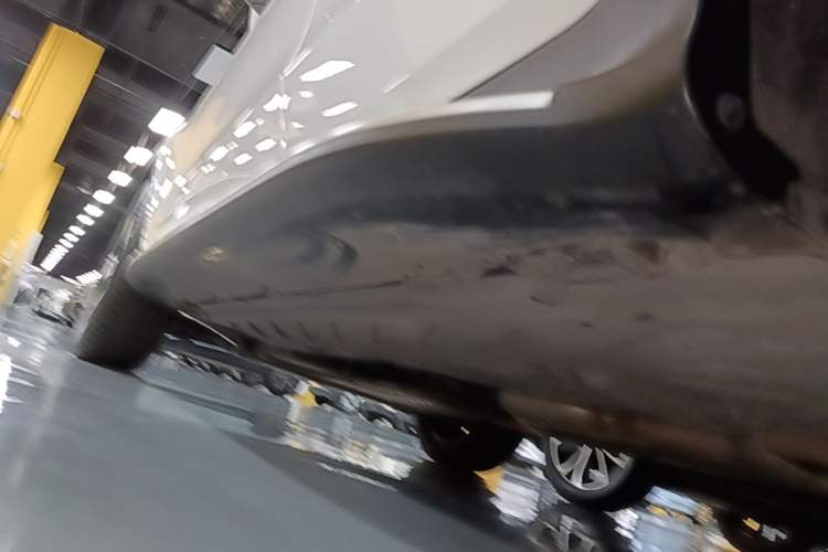 Used Mercedes-Benz GLC 2019 GLC 260 4MATIC Luxury Model Left Side Sill