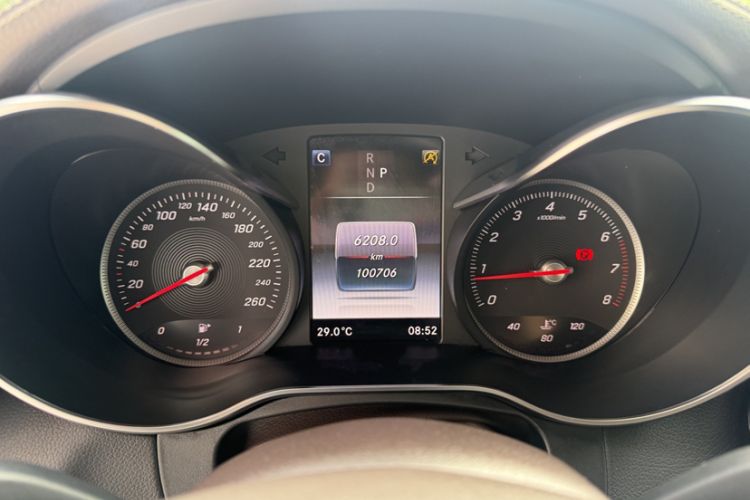 Used Mercedes-Benz GLC 2019 Facelift GLC 260 L 4MATIC Luxury Model Odometer Close Up