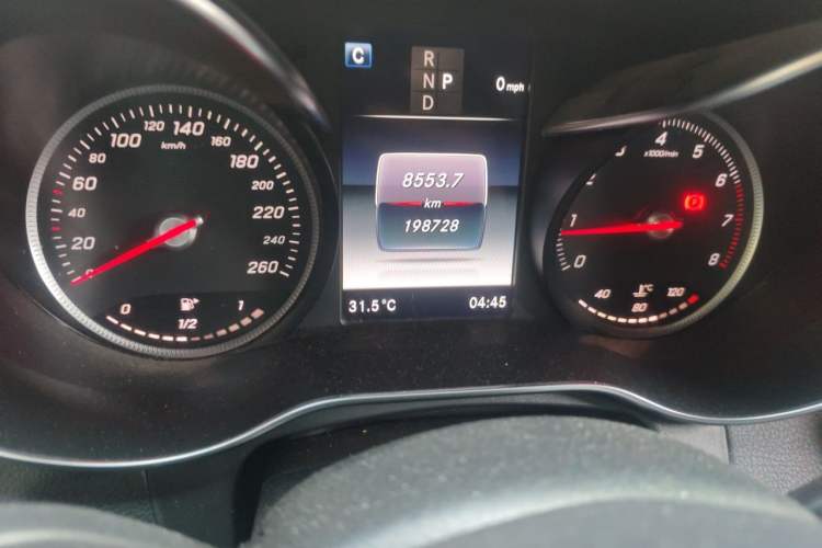 Used Mercedes-Benz GLC 2019 Facelift GLC 260 L 4MATIC Luxury Model Odometer Close Up