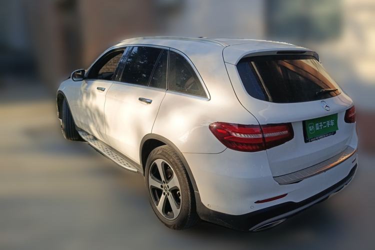 Used Mercedes-Benz GLC 2019 GLC 260 4MATIC Luxury Model Rear Left 45 Deg