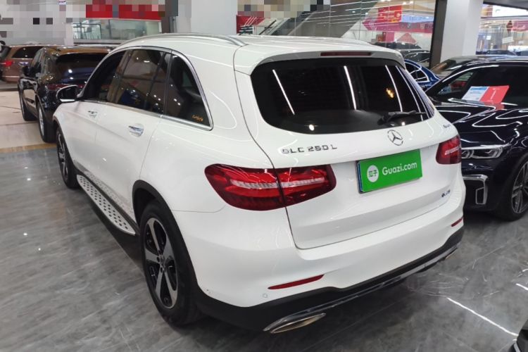 Used Mercedes-Benz GLC 2019 Facelift GLC 260 L 4MATIC Luxury Model Rear Left 45 Deg