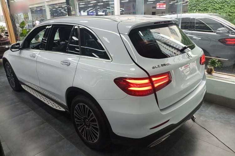 Used Mercedes-Benz GLC 2019 GLC 260 L 4MATIC Dynamic Model Rear Left 45 Deg
