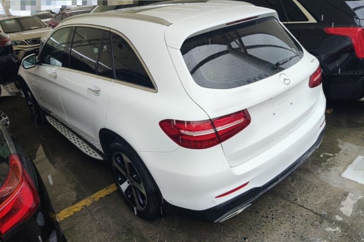 Used Mercedes-Benz GLC 2019 Facelift GLC 260 L 4MATIC Luxury Model Rear Left 45 Deg