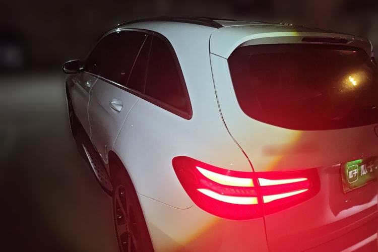 Used Mercedes-Benz GLC 2019 GLC 260 4MATIC Luxury Model Rear Left 45 Deg