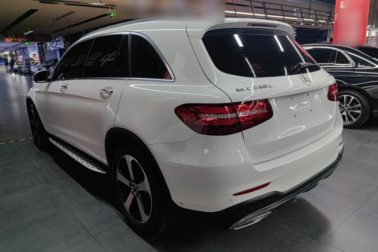 Used Mercedes-Benz GLC 2019 Facelift GLC 260 L 4MATIC Luxury Model Rear Left 45 Deg