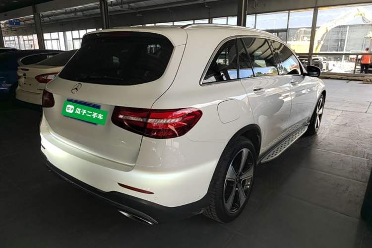 Used Mercedes-Benz GLC 2019 GLC 300 L 4MATIC Dynamic Model Rear Right 45 Deg