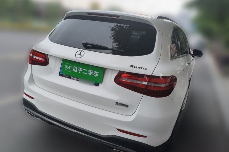 Used Mercedes-Benz GLC 2019 GLC 260 L 4MATIC Dynamic Model Rear Right 45 Deg