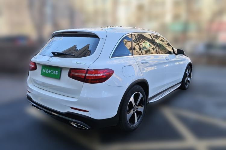 Used Mercedes-Benz GLC 2019 GLC 260 4MATIC Luxury Model Rear Right 45 Deg