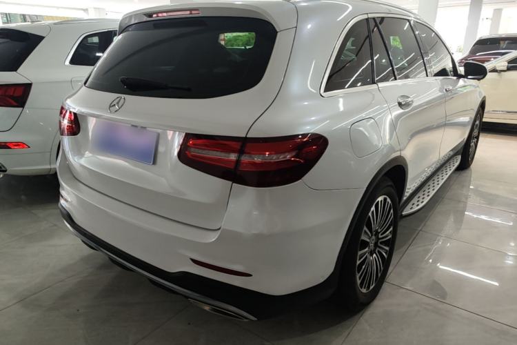Used Mercedes-Benz GLC 2019 GLC 260 L 4MATIC Dynamic Model Rear Right 45 Deg