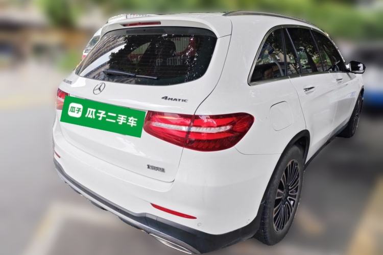 Used Mercedes-Benz GLC 2019 GLC 260 L 4MATIC Dynamic Model Rear Right 45 Deg