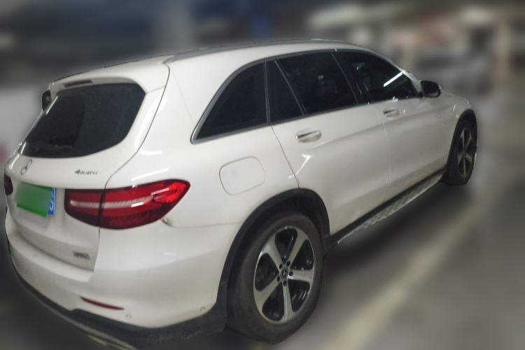 Used Mercedes-Benz GLC 2019 GLC 260 4MATIC Luxury Model Rear Right 45 Deg