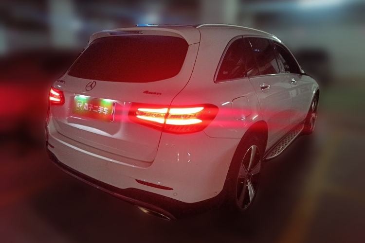 Used Mercedes-Benz GLC 2019 GLC 300 L 4MATIC Luxury Model Rear Right 45 Deg