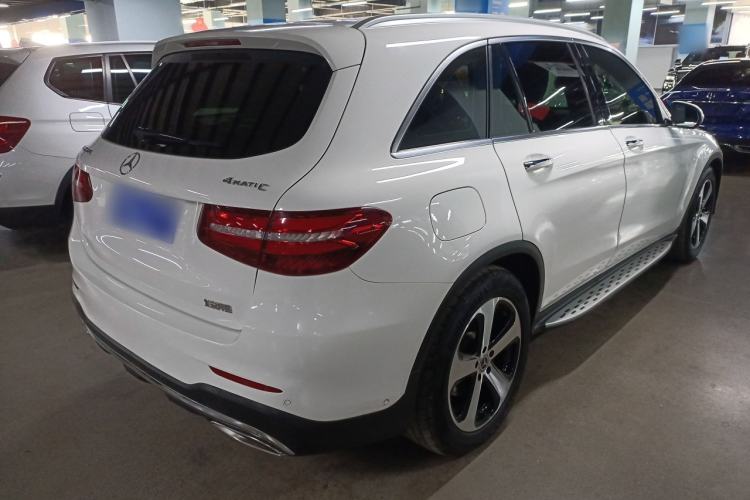 Used Mercedes-Benz GLC 2019 Facelift GLC 260 L 4MATIC Luxury Model Rear Right 45 Deg