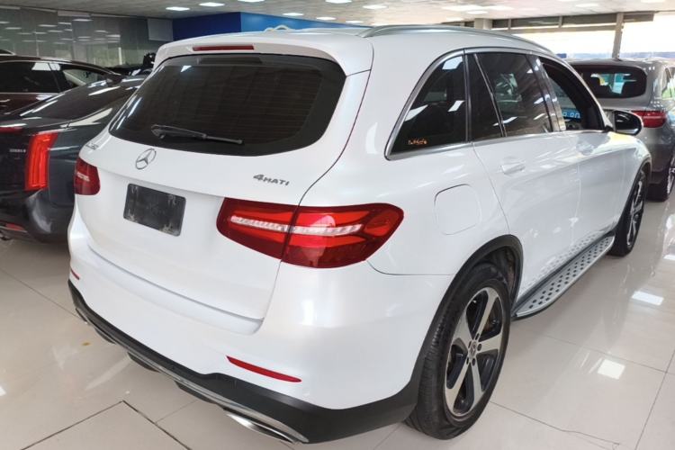 Used Mercedes-Benz GLC 2019 GLC 260 4MATIC Luxury Model Rear Right 45 Deg