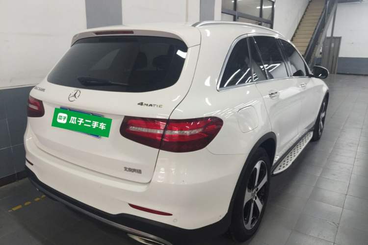Used Mercedes-Benz GLC 2019 Facelift GLC 260 L 4MATIC Luxury Model Rear Right 45 Deg